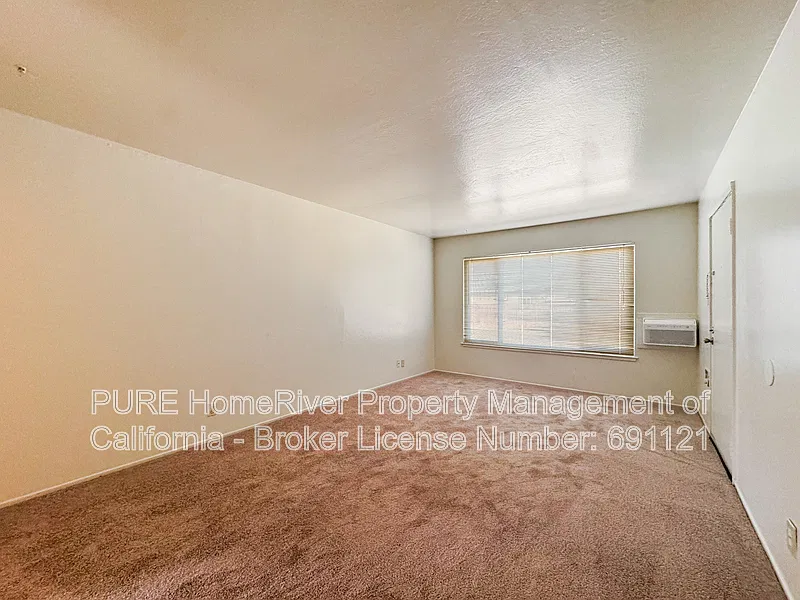 2 bed, 1.0 bath, $1,995 — Photo 4