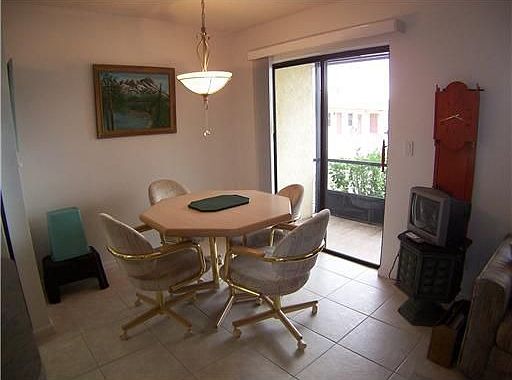 4th image of 1125 15th Ave N APT 1B