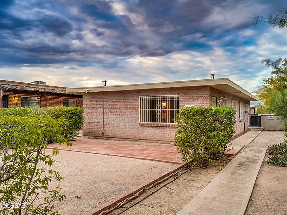 2nd image of 3173 E Terra Alta Blvd