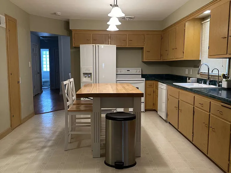 7803 W Cleveland Ave — Photo 7