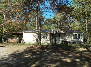 1060 Waynoe Rd, Ashland City, TN 37015