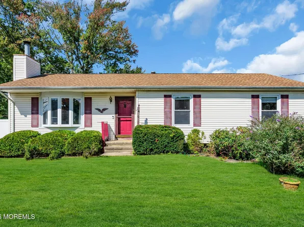 1228 Spray Avenue, Beachwood, NJ 08722
