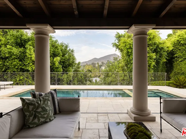 3425 Ione Dr, Los Angeles, CA 90068