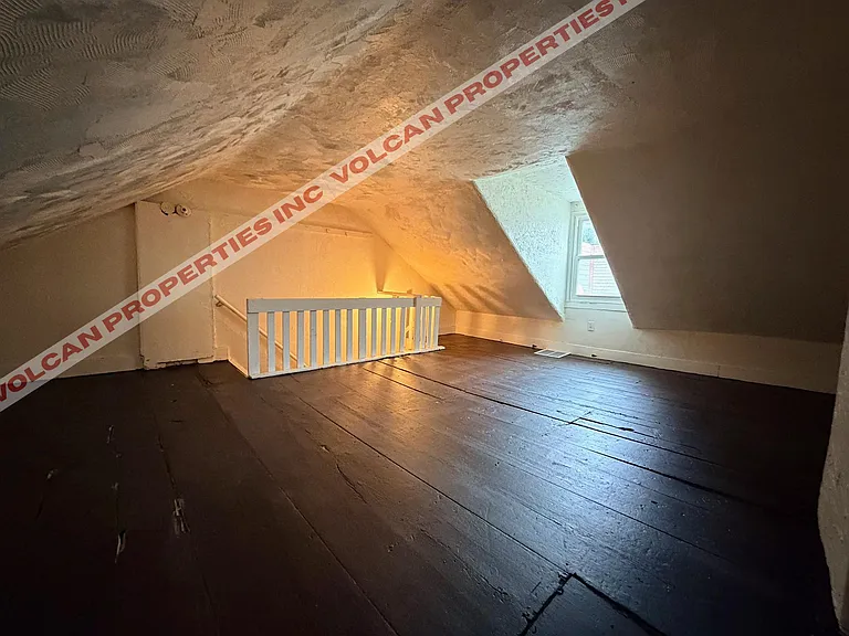 695 Pearl St #2 — Photo 10