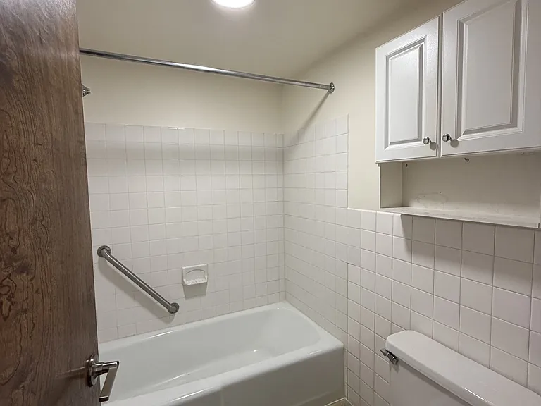 812 9th Ave S #2 — Photo 3