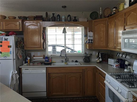5th image of 772 Desert Crest Dr
