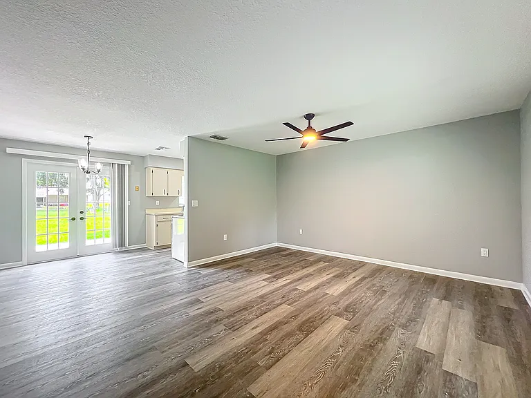 4081 Glisson Dr — Photo 13