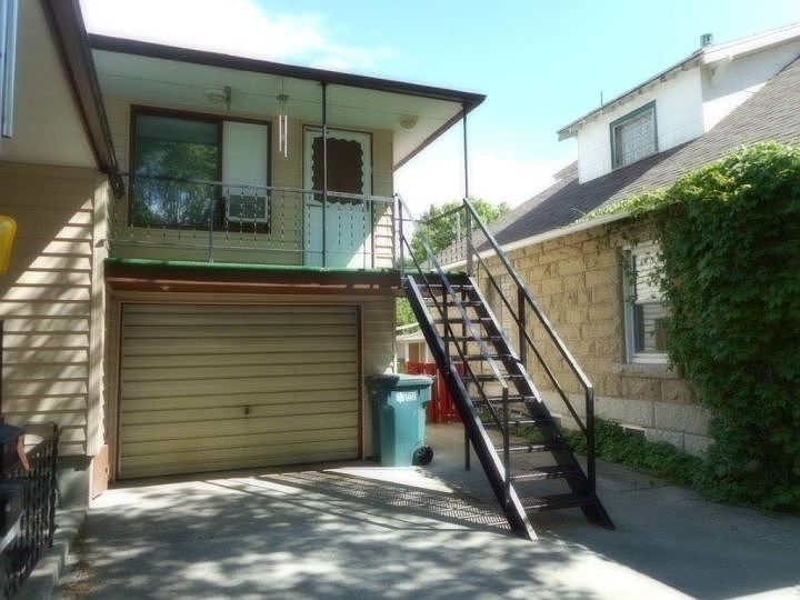 1st image of 221 Avenue D APT 3