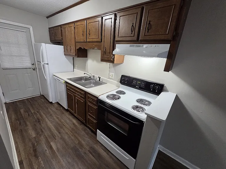 230.5 Lanier Dr #200 — Photo 4