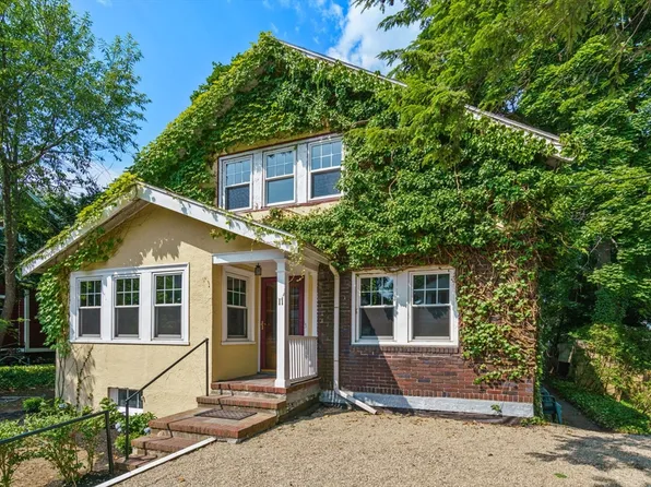 11 Harrington St, Newton, MA 02460