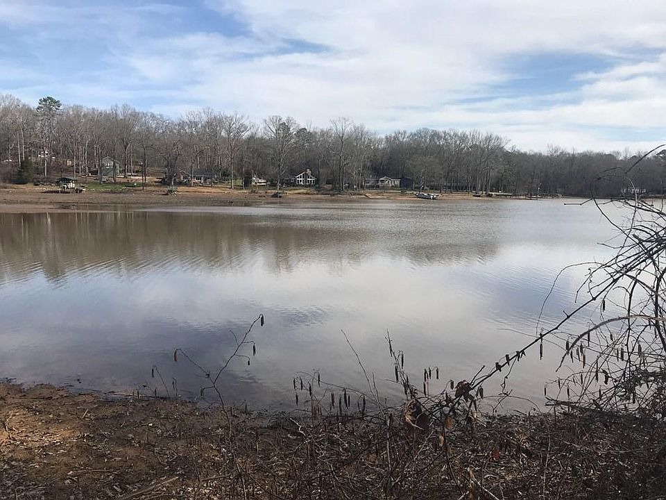 2nd image of 150 Mountain Shore Dr