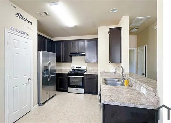 10126 Larch Creek Ct — Photo 7