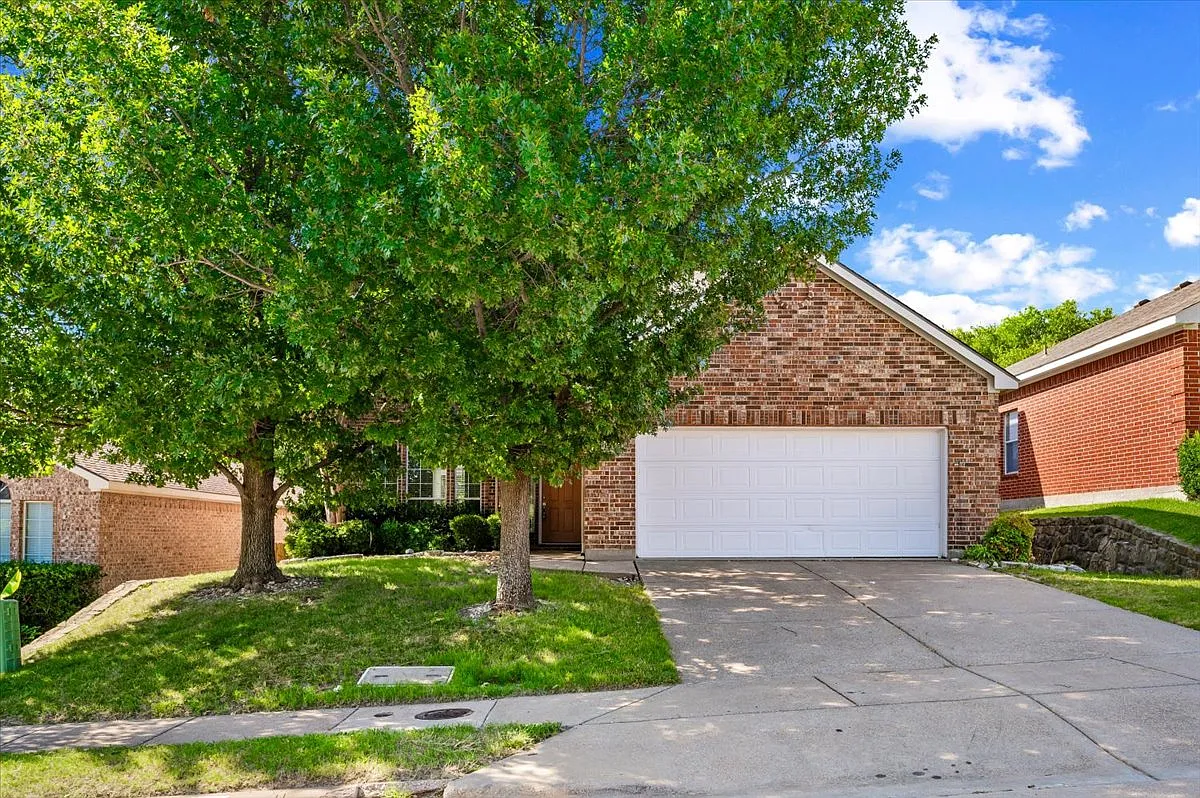 4 bed, 2553 sqft, $2,650 — Photo 4