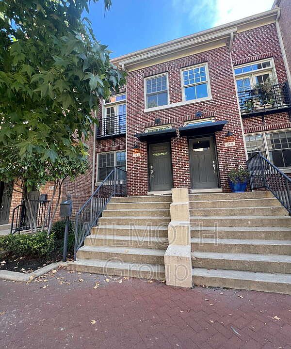 1st image of 521 N Park Ave