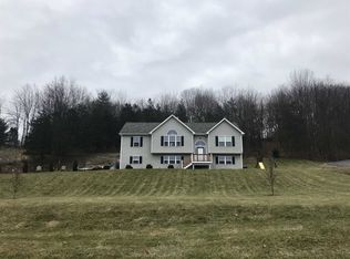 676 Plass Rd, Pleasant Valley, NY 12569