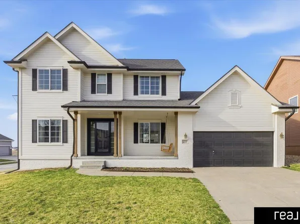 17024 Rampart St, Omaha, NE 68136