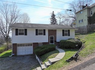 923 Locust St, Coraopolis, PA 15108