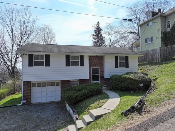 923 Locust St, Coraopolis, PA 15108
