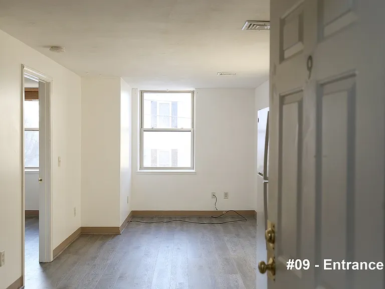 25 Laval Street Apartments — Photo 30