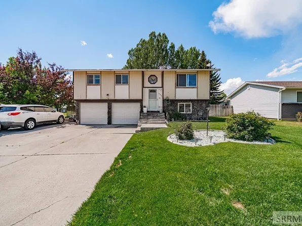 847 Chantilly Ln, Idaho Falls, ID 83402