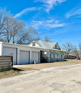 301 W Belknap St, Jacksboro, TX, 76458