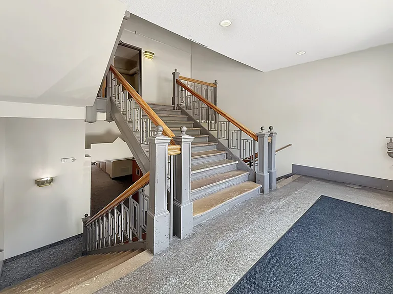 The Terraces/McLean — Photo 18