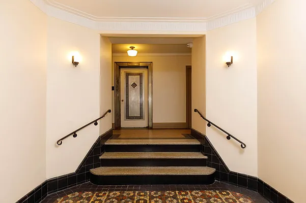 Sold by Compass | media 6