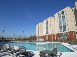 800 W Marietta St NW, Cedar Falls, IA 50614