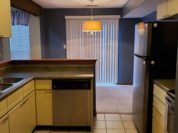 5th image of 4656 Framington Ct