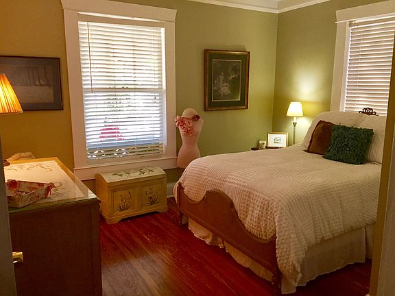 guest bedroom