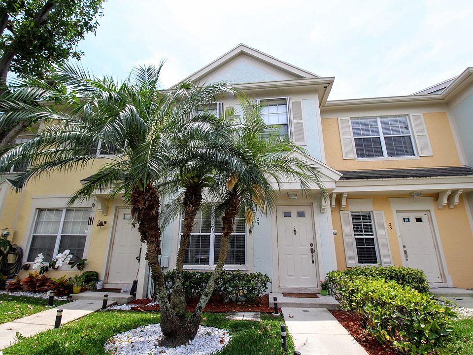 1st image of 27 Whitehead Cir #27