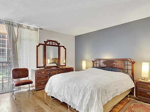 4th image of 501 Three Islands Blvd APT 209