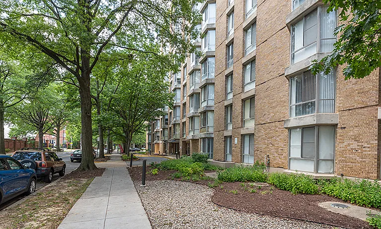 Channel Square Apartments — Photo 10