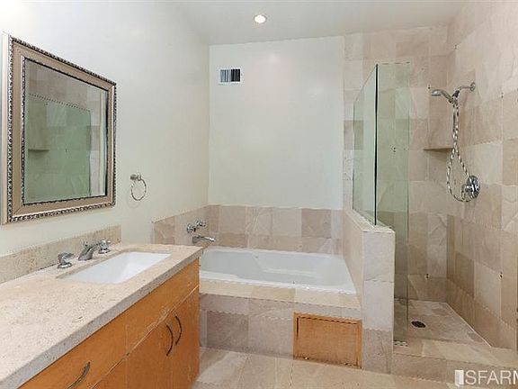 4th image of 146 Connecticut St APT 2