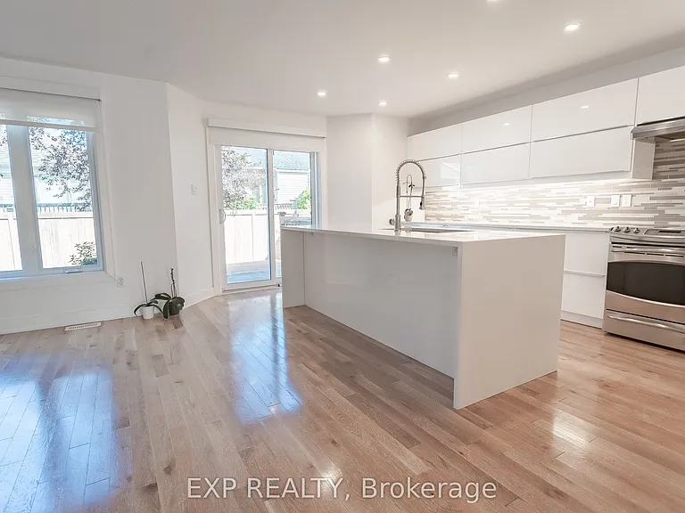 28 Chartwell Ave — Photo 15