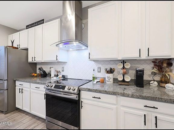 3rd image of 8006 W Brill St