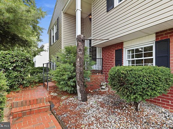4th image of 730 Miller Dr