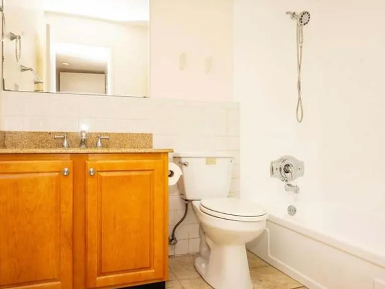 4355 Maryland Ave #330 — Photo 13