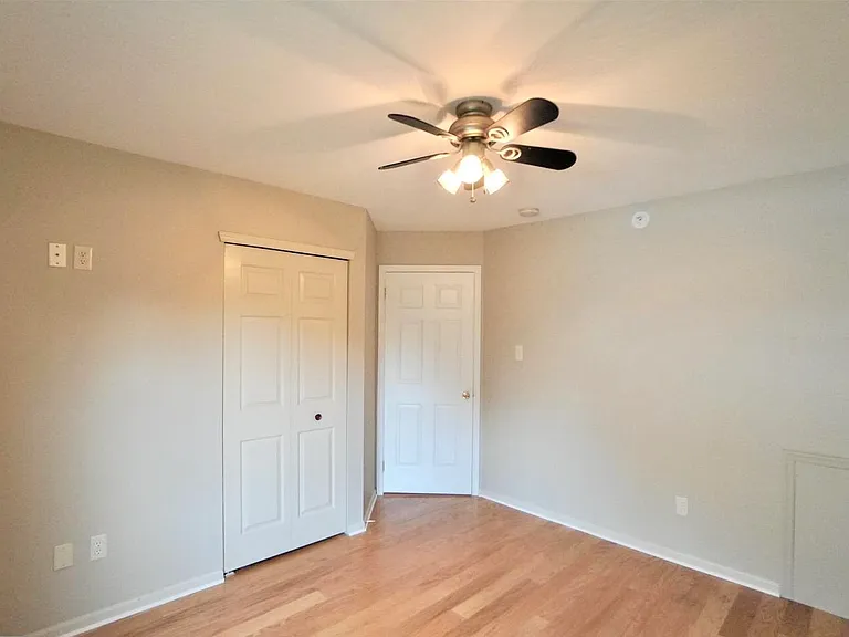 2607 Virginia Ln — Photo 24
