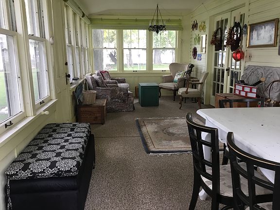 Full length lakeside porch 