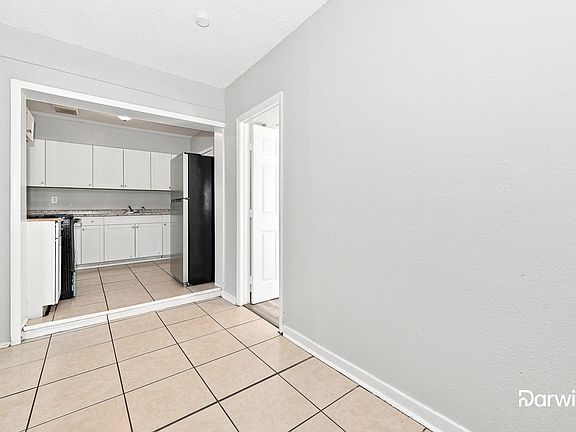 4th image of 2175 W 16th St