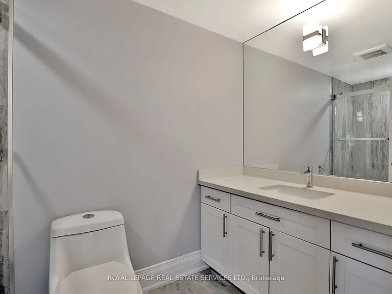 1021 Runnymead Cres — Photo 20