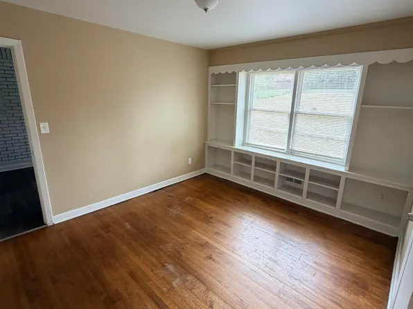 104 Lawson Dr, Birmingham, AL 35215