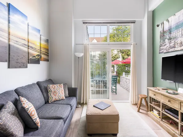 236 Edgemere St Unit 101, Montauk, NY 11954