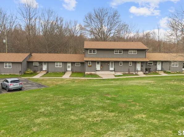 134 Williamstown Court #134, Newington, CT 06111