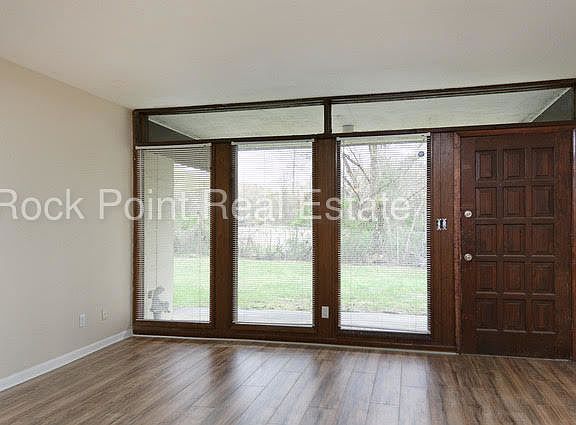 3rd image of 3117 Ellis Ave #A