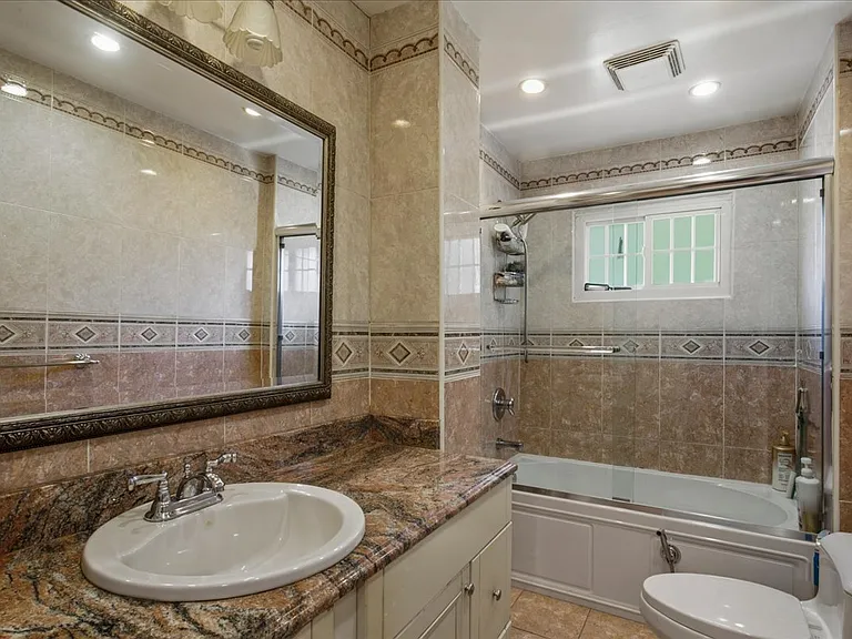 16 Baldwin Ln — Photo 14