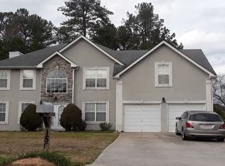 1504 Rogers Crossing Dr, Lithonia, GA 30058