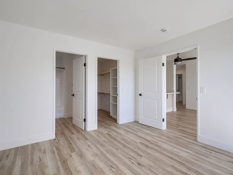 The Lucci | Renovated 1 & 2 Bedroom Apartments in Clairemont — Photo 26