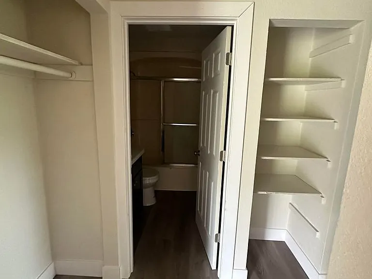 2724 Soo Marie Ave — Photo 9